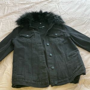 Fashion nova black denim jacket with fur collar